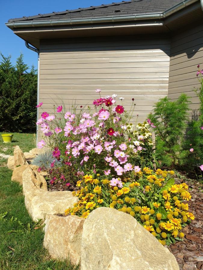 Laubressel Cosy Wood House Bed & Breakfast エクステリア 写真